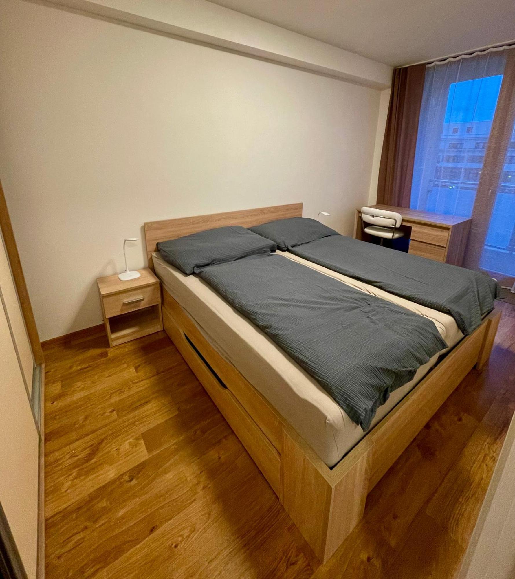 Apartman Astra Sezimovo Usti Exterior photo